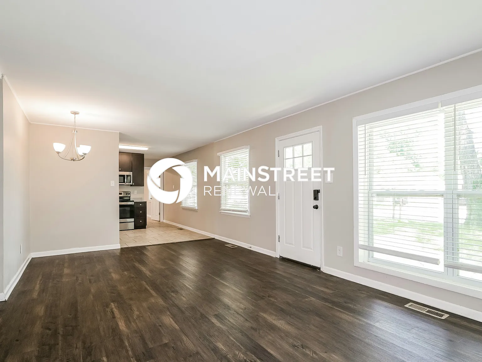 27 Steeplechase Dr — Photo 3