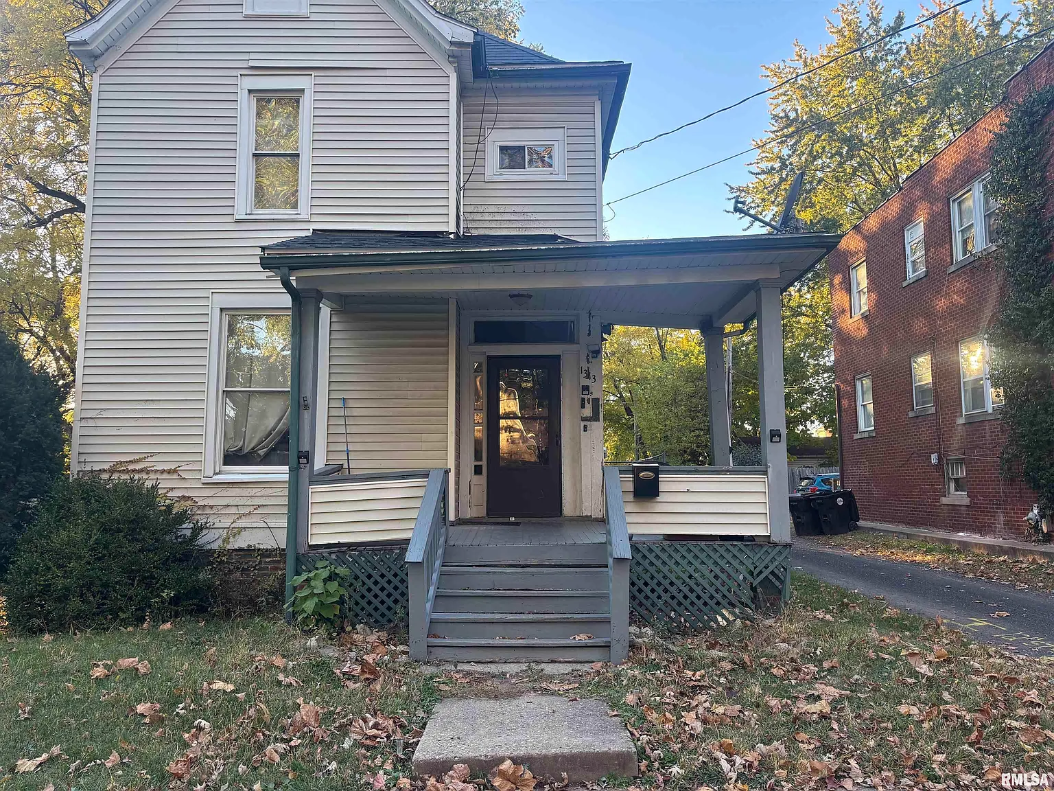 1313 N Ellis St photo 1