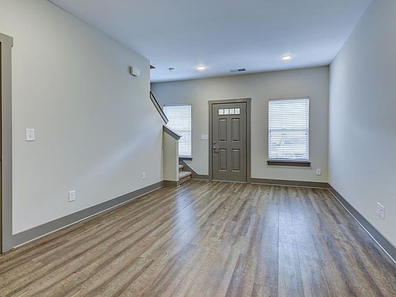 4th image of 615 Bristol Creek Dr