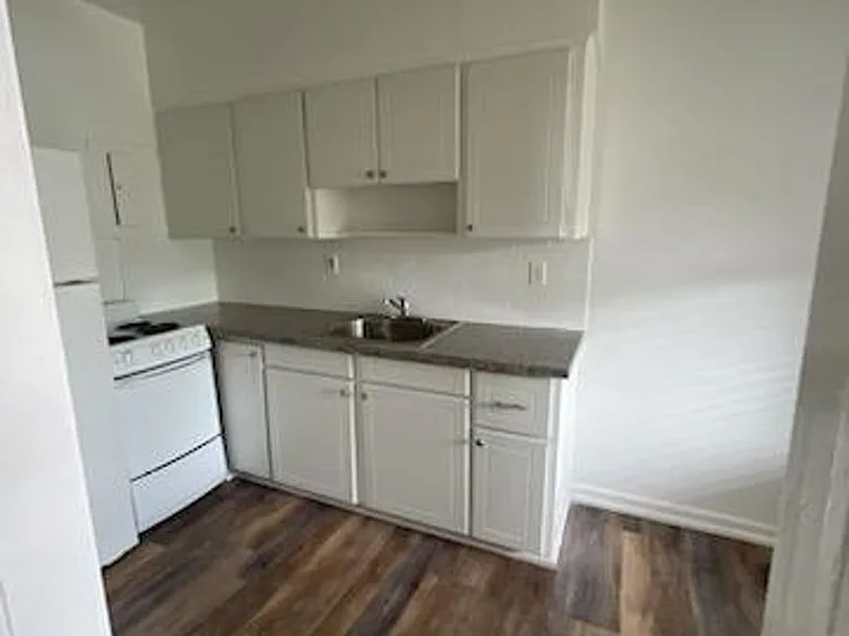 306-314 N Lakeside Ct — Photo 21