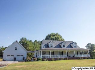1135 Greasey Cove Rd, Eva, AL 35621