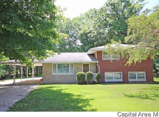 1041 N Dirksen Pkwy, Springfield, IL 62702