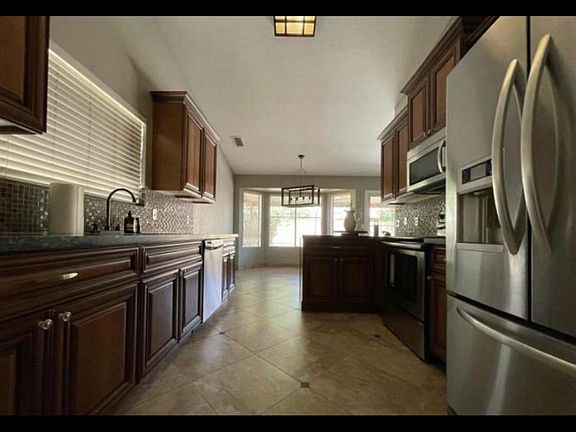 5th image of 5534 E Forge Ave