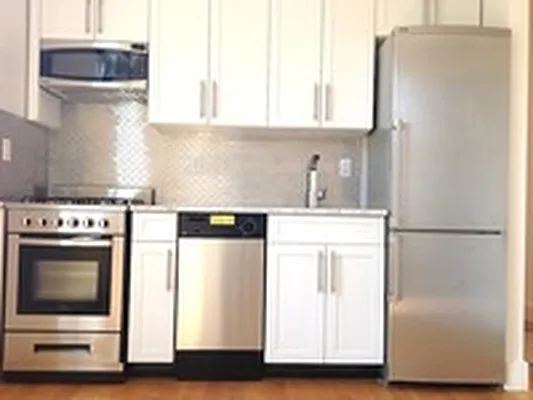 Rented by Bold New York | media 37