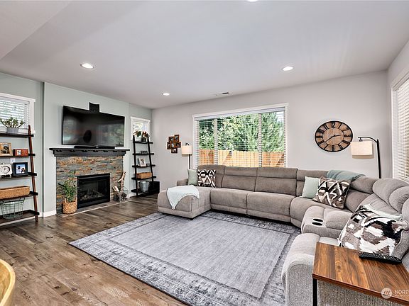 5th image of 11408 NW Admiral Place