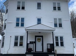 8 Church Pl, Bellows Falls, VT 05101