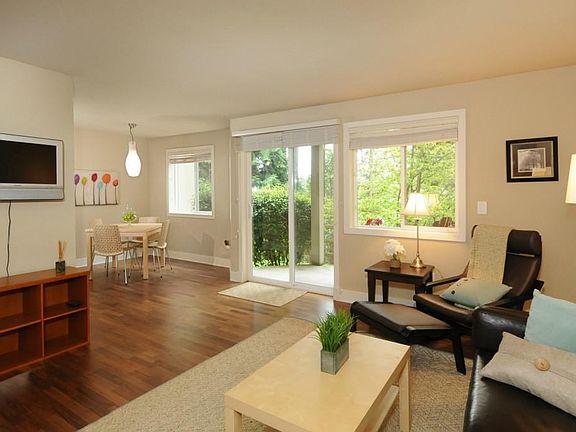 4th image of 11054 NE 33rd Pl APT B7
