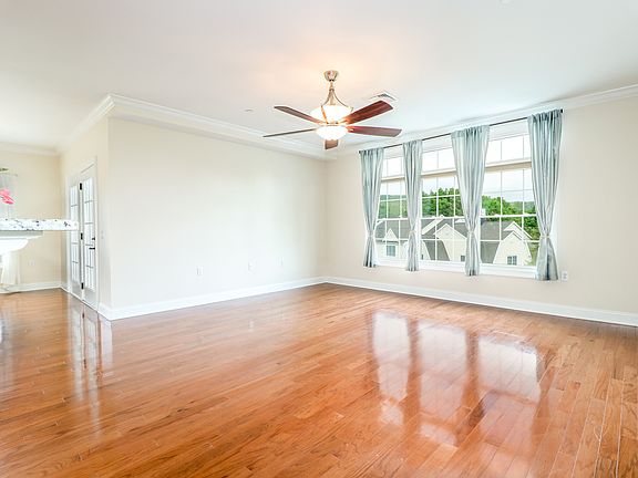 332 Still Water Circle