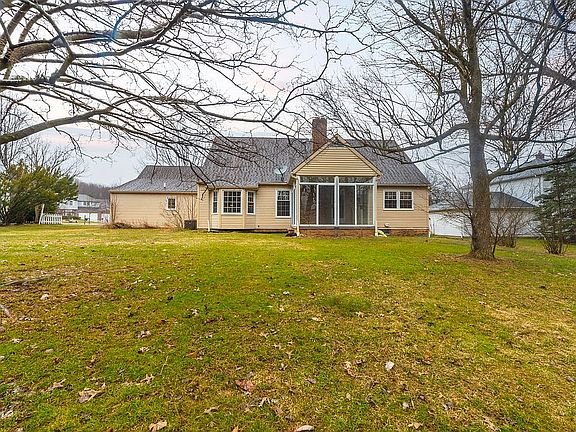 4th image of 31470 Birch Cir