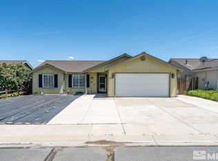 194 Rosecrest Dr, Fernley, NV