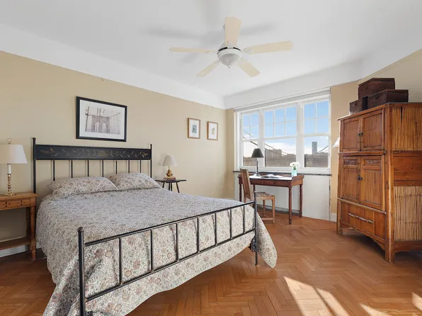 140 Cabrini Boulevard image 14 of 21