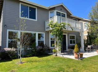 1085 Rockport Ave, Redwood City, CA 94065