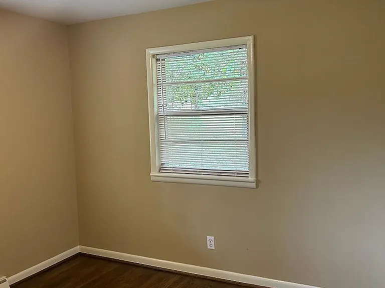 1229 Frances St — Photo 12