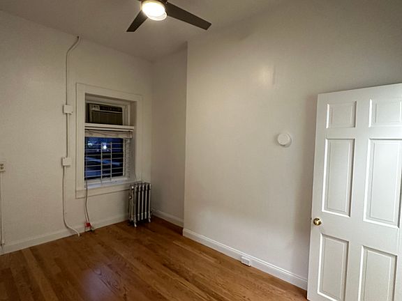 3rd image of 34 Westland Ave #6