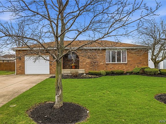 2nd image of 6941 Rebecca Dr