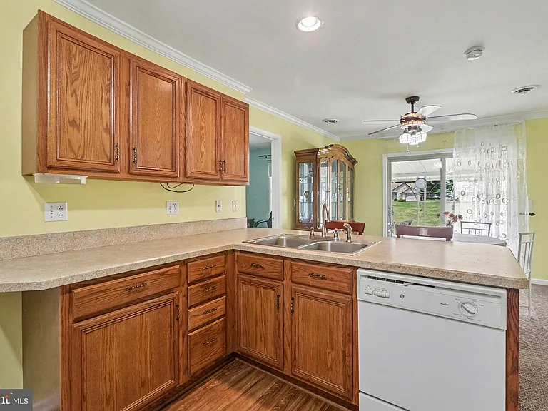 24 Mel Ron Ct — Photo 11