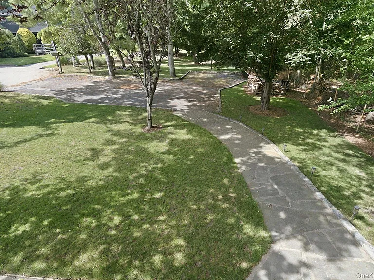 1A Gerald Ln — Photo 30