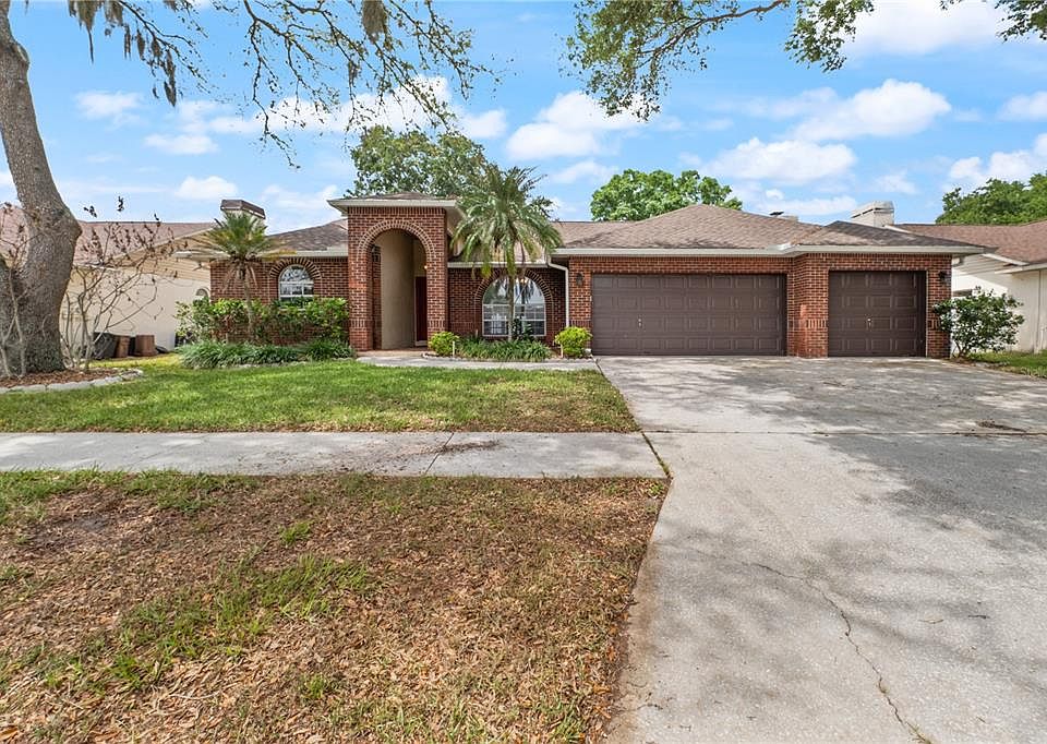 1st image of 931 Balsamina Dr