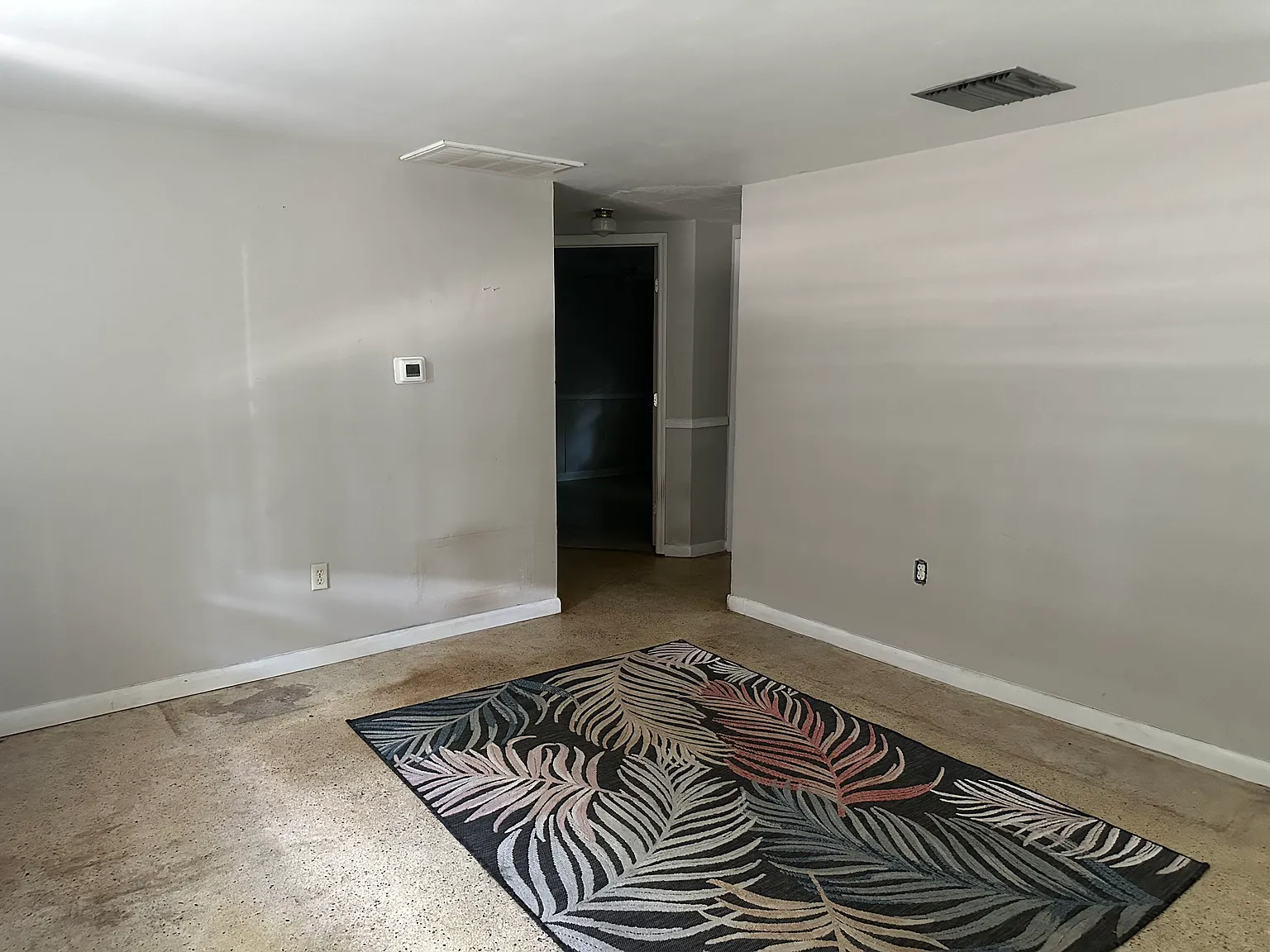 2 bed, 720 sqft, $1,240 — Photo 3