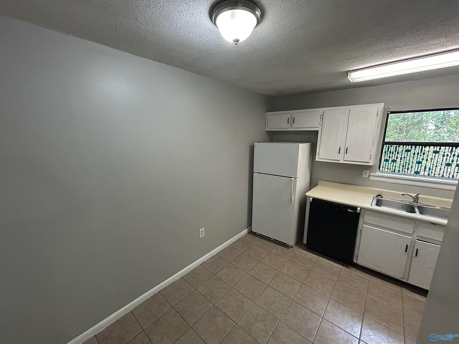 2 bed, 1.0 bath, 840 sqft, $850 — Photo 3