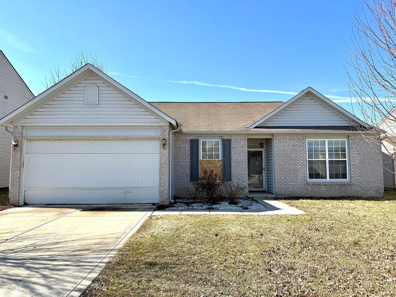 2748 Rothe Ln photo 1
