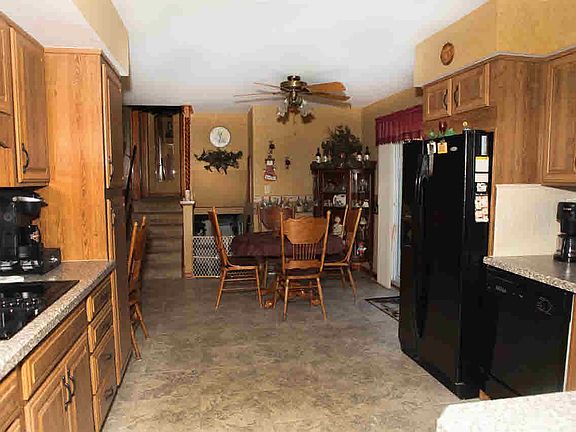 4th image of 7284 Colonial Dr