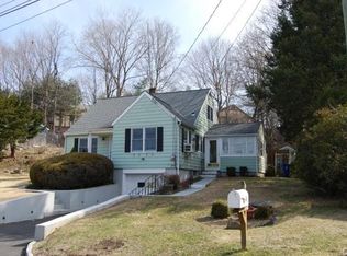 4 Mathias Ct, Norwalk, CT 06851