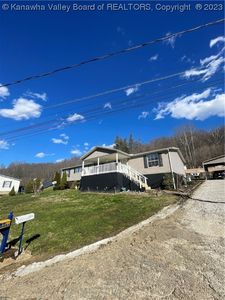 835 Greenwood Dr, Madison, WV, 25130