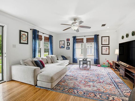 5th image of 413 Mamie St