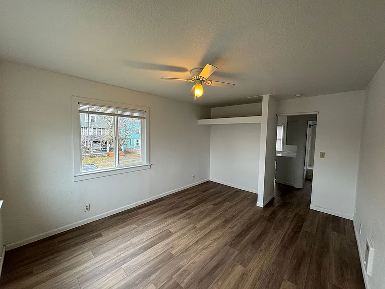 Elm Apartments in Browne's Addition! — Photo 3