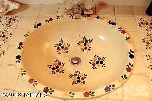 Guest Quarters, vanity