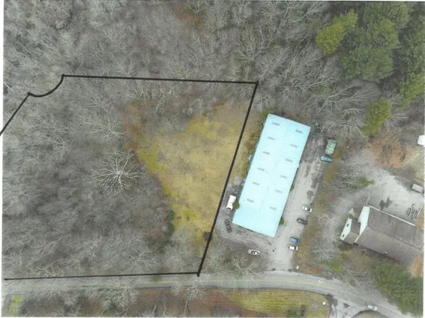 569 Liberty Ln, West Kingston, RI 02892