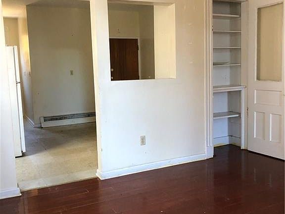 5th image of 136 Plymouth St