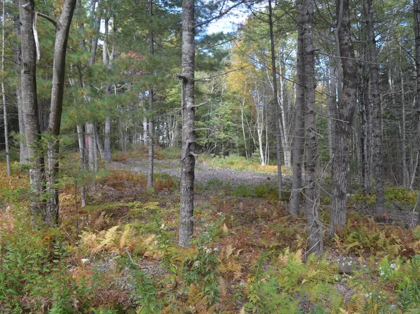 20 Emily Lane, Boothbay, ME 04537