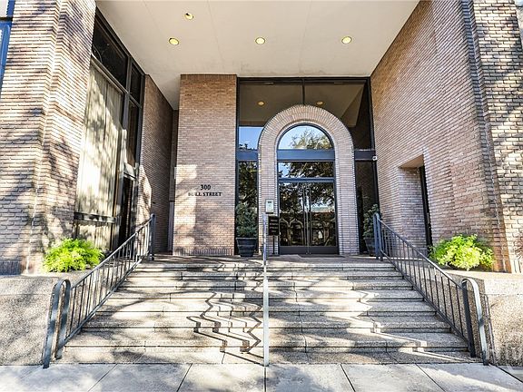 2nd image of 300 Bull Street #404A