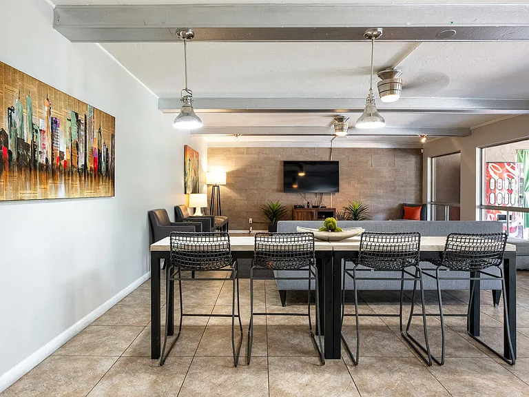 Arcadia Villa Apartments — Photo 18