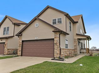 255 W Dekalb Dr, Maple Park, IL 60151