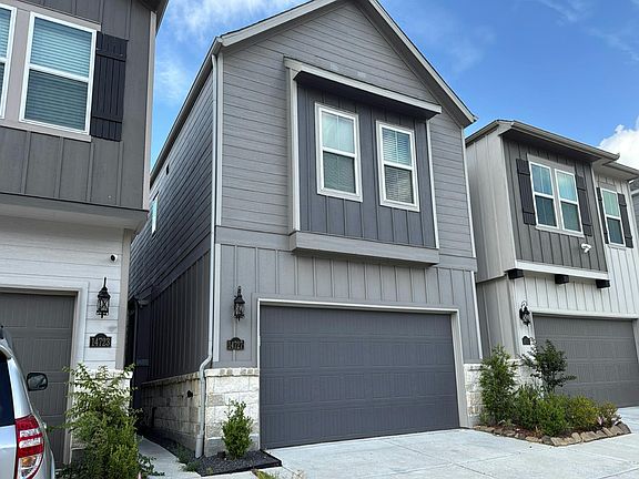 3rd image of 14727 Slow River Ave