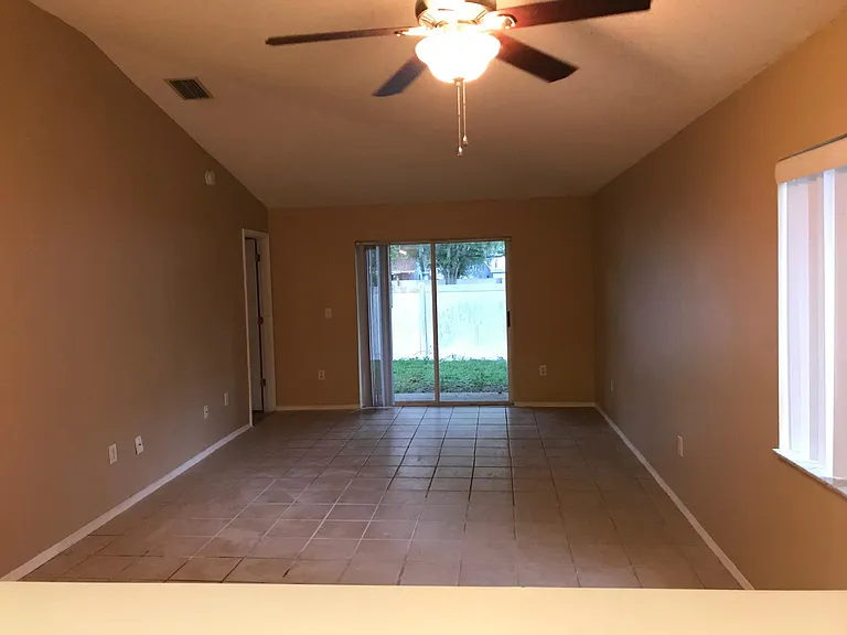 403 Abigail Rd — Photo 5