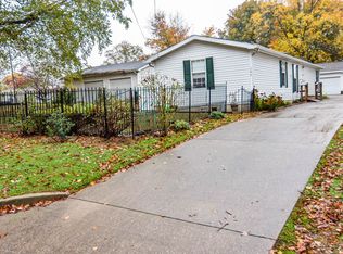 106 E Warrick St, Owensville, IN