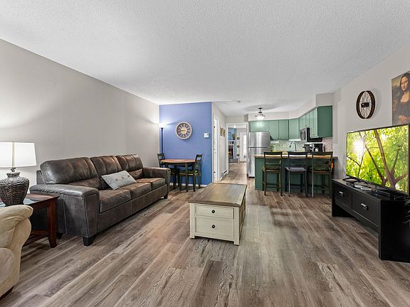 4th image of 1093 Canyon 405
