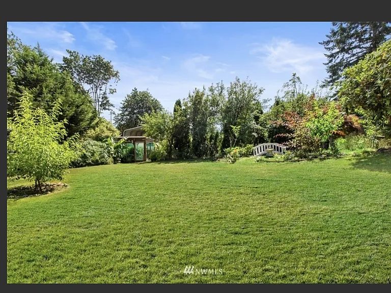 2217 SW 346th St #2 — Photo 3