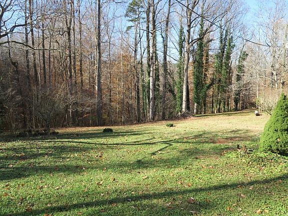 4th image of 2194 Dogwood Ln