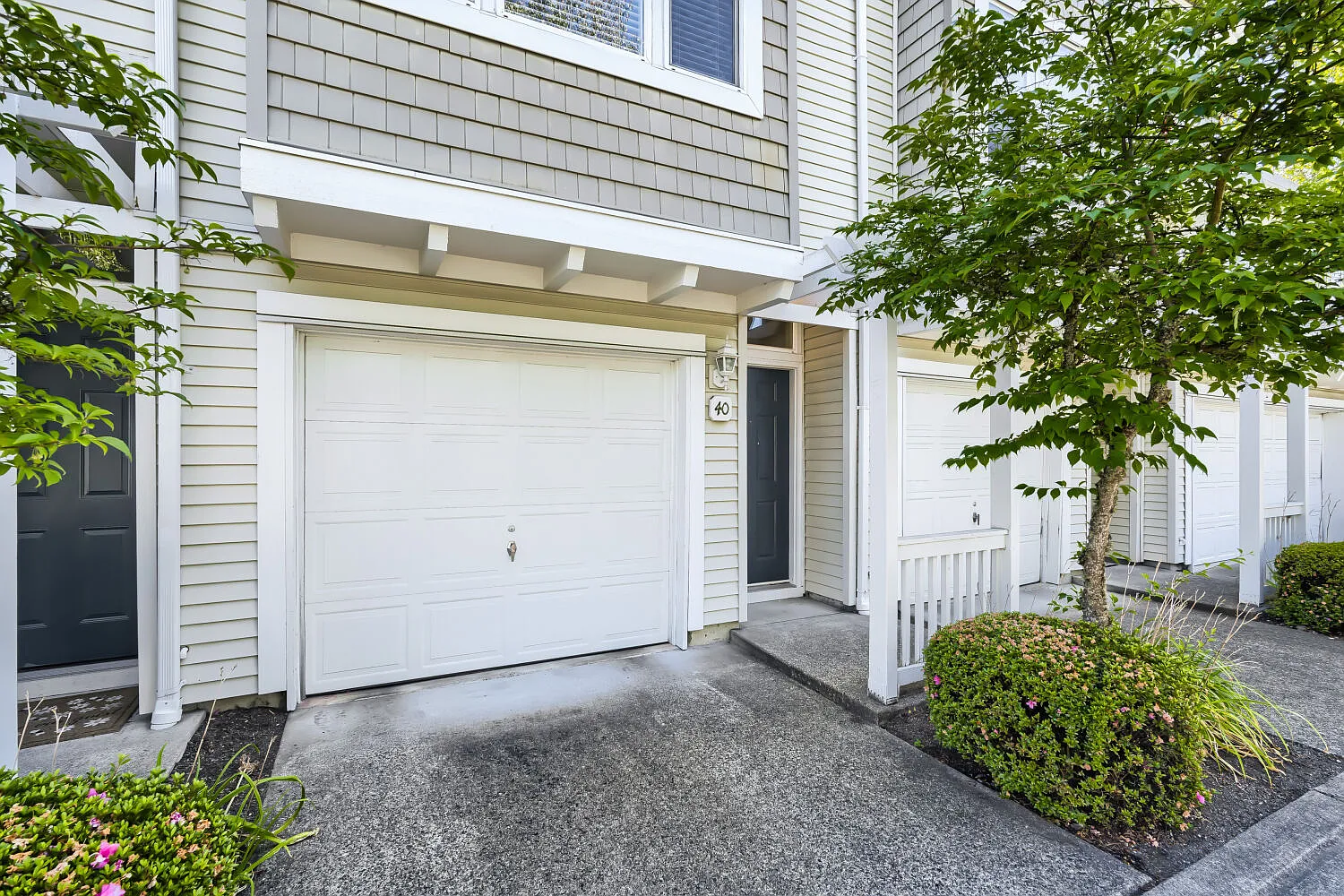 2 bed, 2.5 bath, 1101 sqft, $3,300 — Photo 3