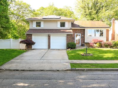 1651 John Street, Merrick, NY, 11566