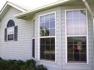 2175 Iowa Rd, Ottawa, KS 66067