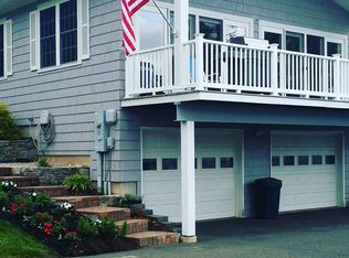 16 Aresco Dr, Rockfall, CT 06481