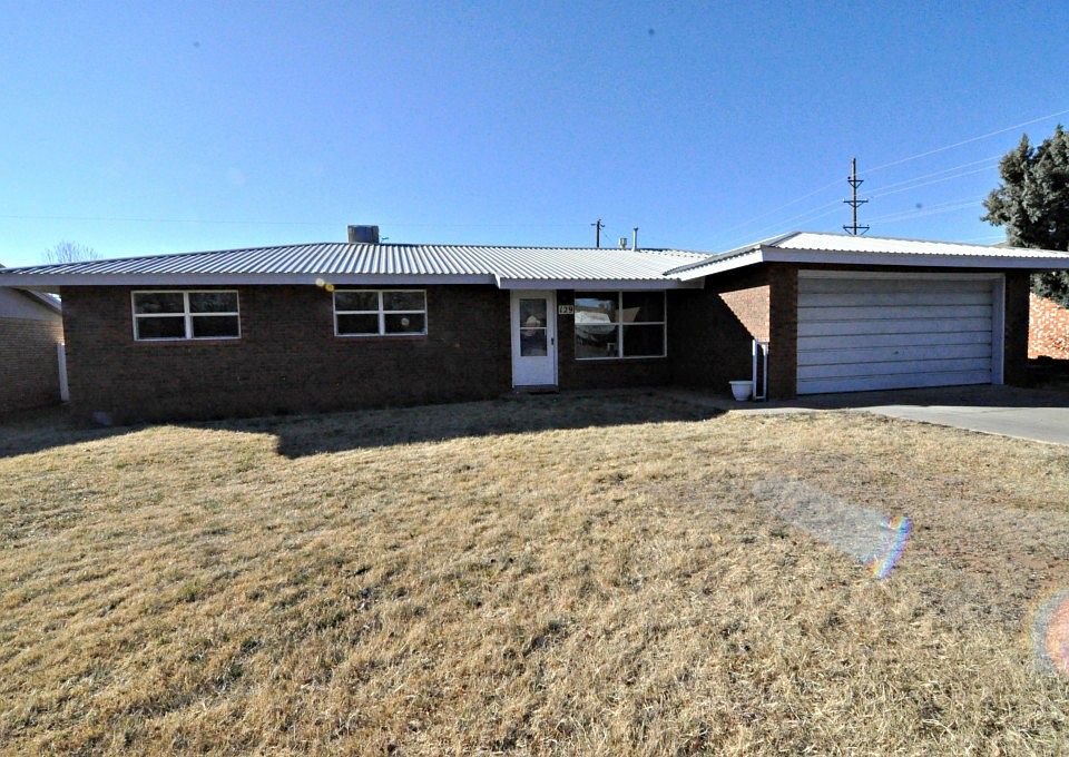 1st image of 129 Waneta Cir