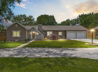 1957 S Hampton Ave, Springfield, MO 65807
