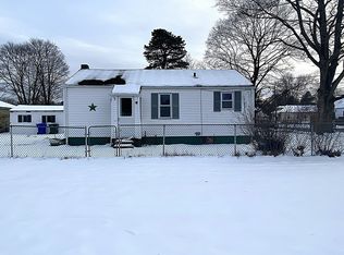 135 Lucerne Rd, Springfield, MA 01119